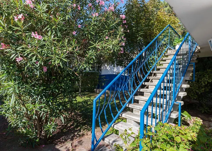 公寓 Les Mats-1 By Interhome *